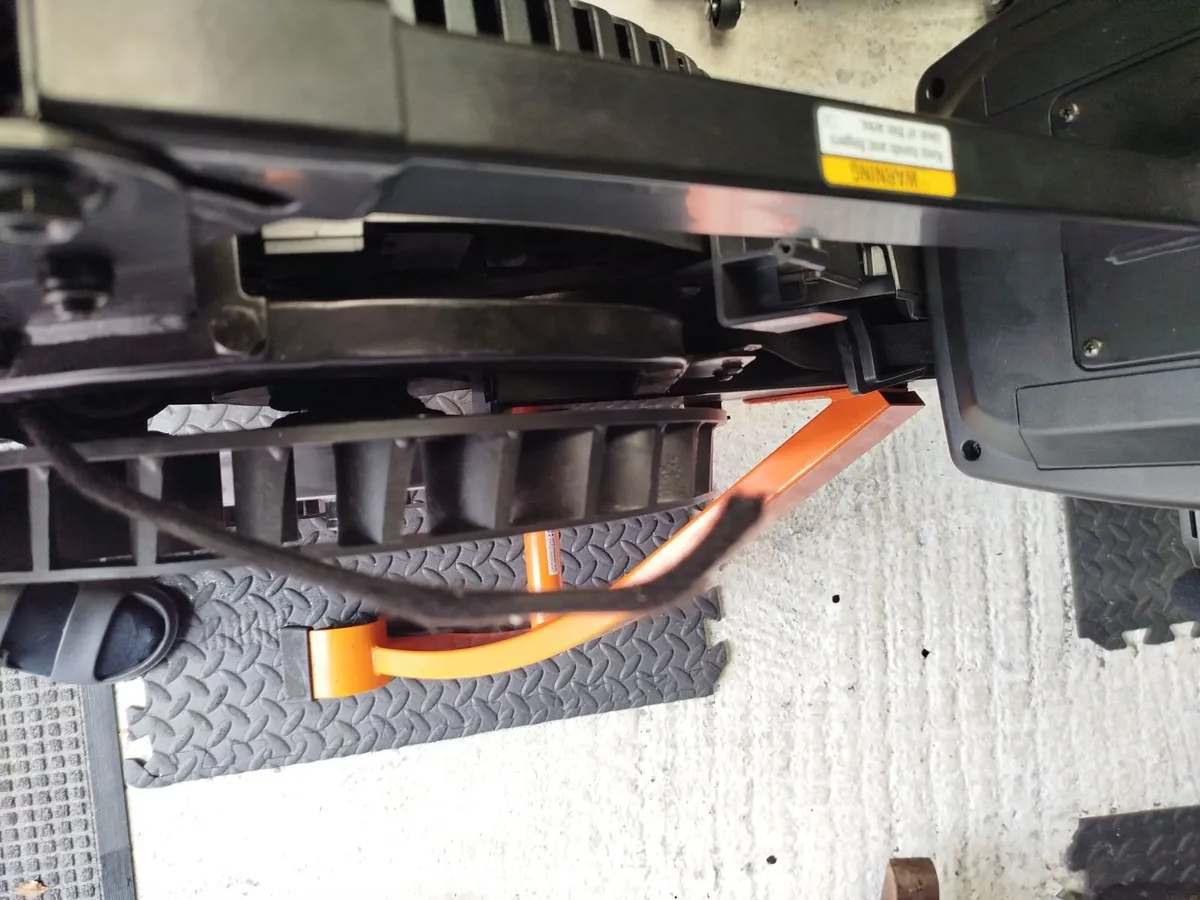 Rowing machine - Image 2