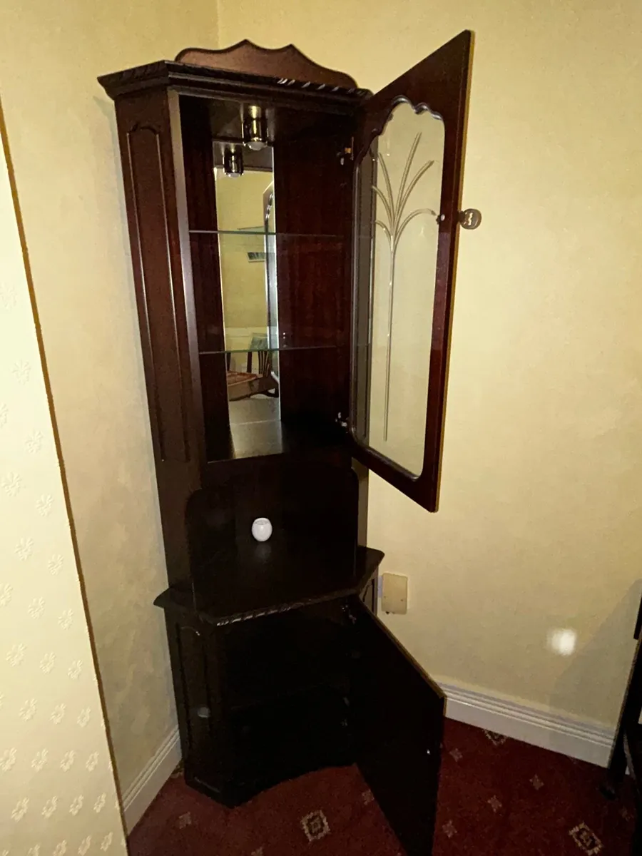 Mahogany corner cabinet - Image 2