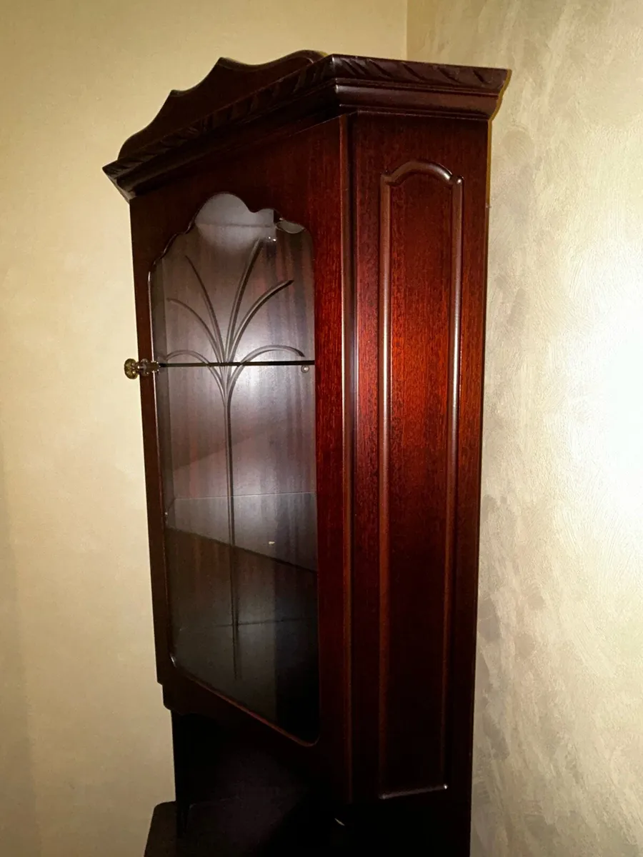 Mahogany corner cabinet - Image 3