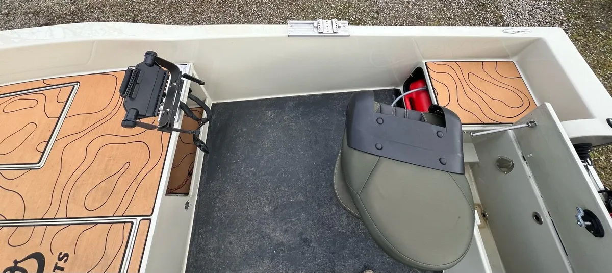 Fishing Boat Orka 475, 60hp Mercury, Pega Trailer - Image 4