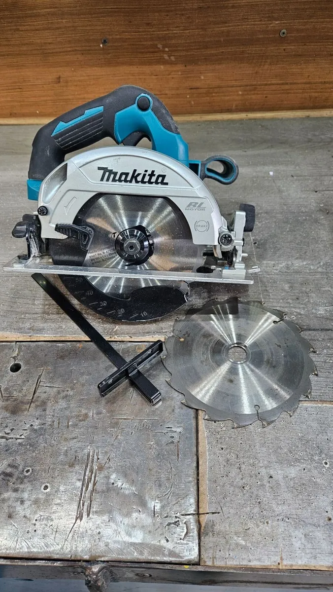 Makita Circular saw 18v - Image 1