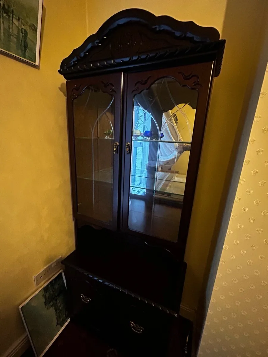 Mahogany China Cabinet - Image 4