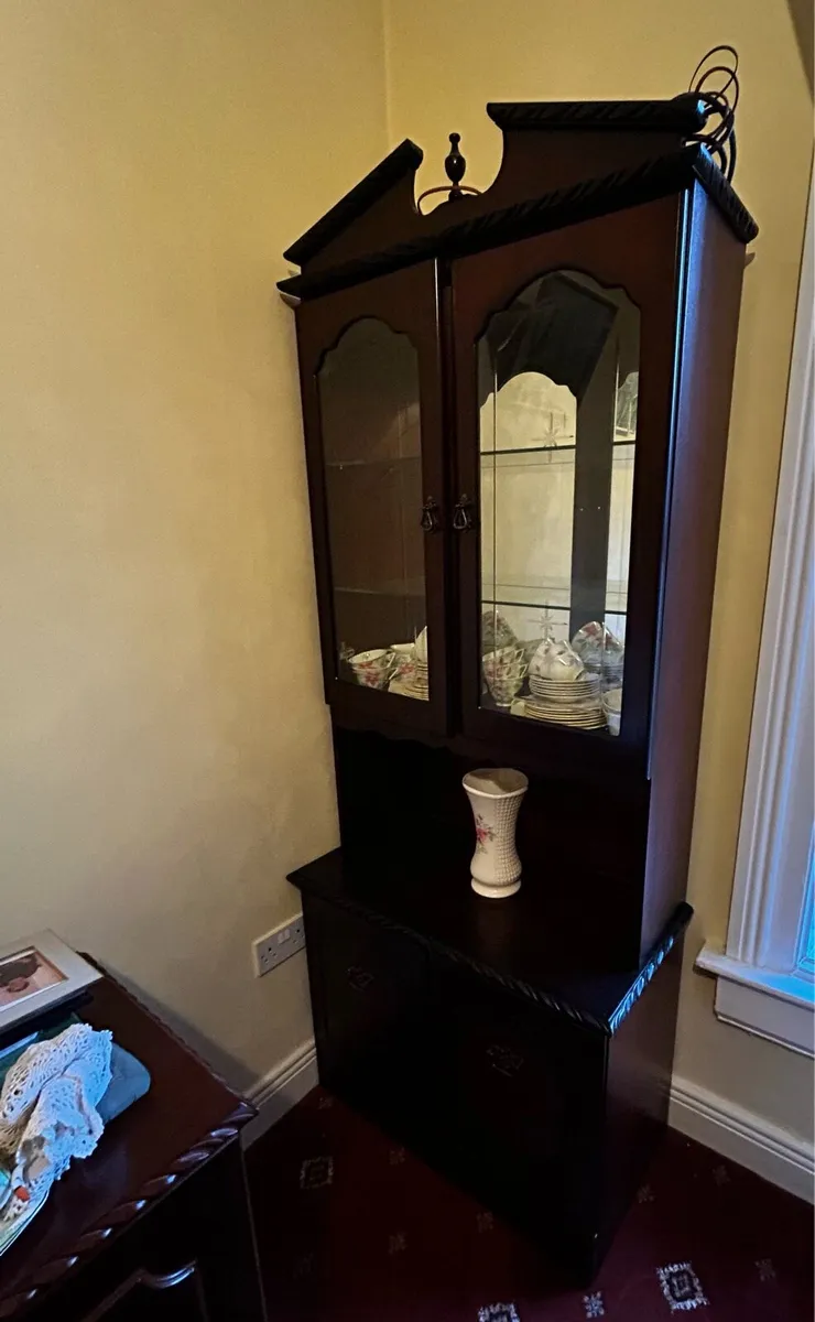 Mahogany China Cabinet - Image 4