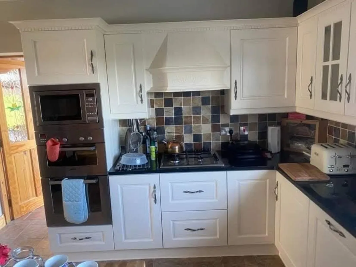 Kitchen for Sale €1500 with app  €1000 without - Image 1