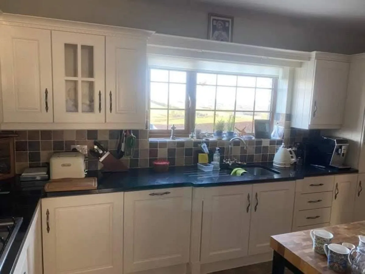 Kitchen for Sale €1500 with app  €1000 without - Image 2
