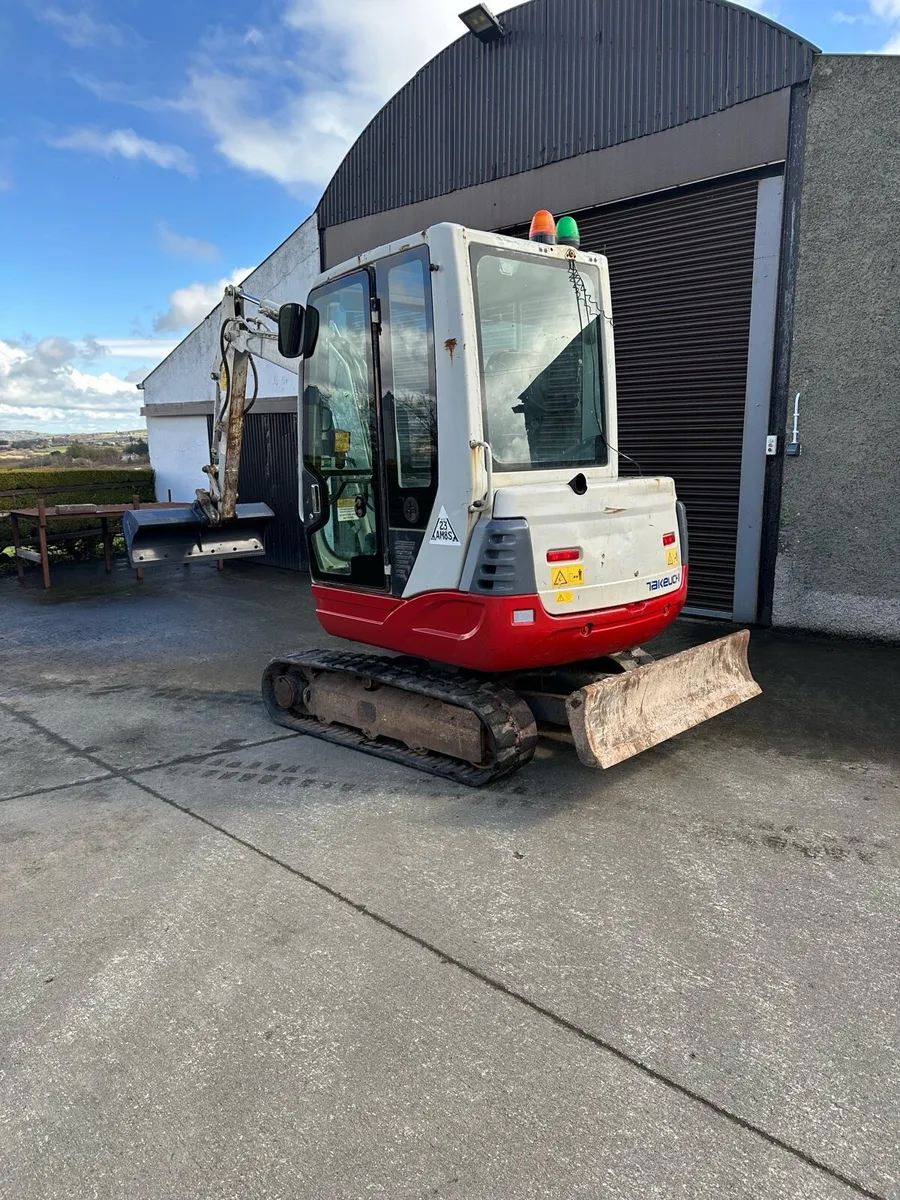 Takeuchi digger - Image 3