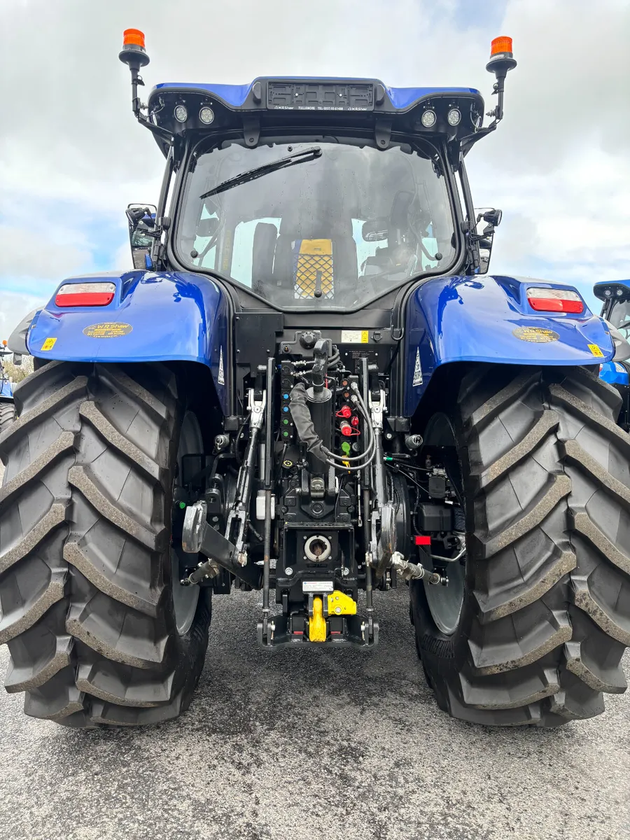 New Holland T7.225 Blue Power-270hrs - Image 4