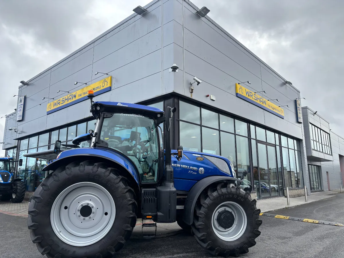 New Holland T7.225 Blue Power-270hrs - Image 3