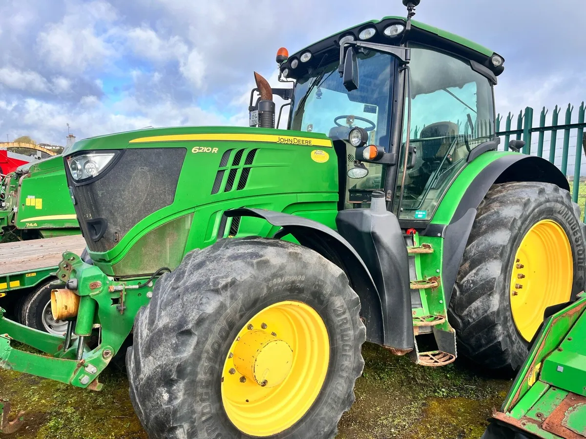John Deere 6210R - Image 1