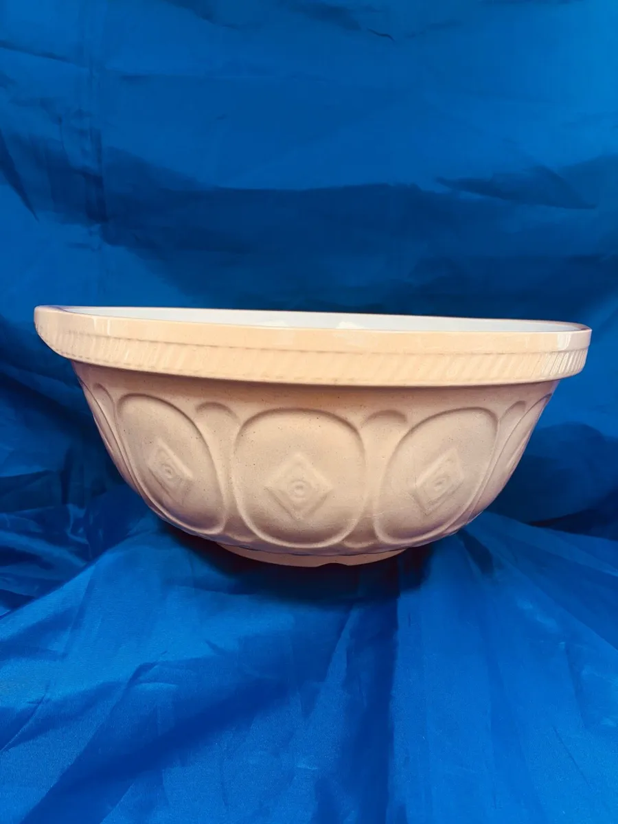 Tg green mixing bowl - Image 1