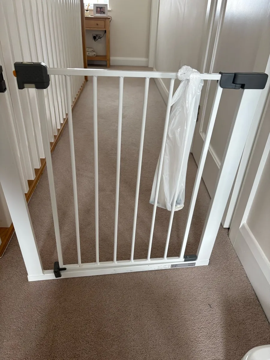 Safety 1st Stair Gate - Image 1