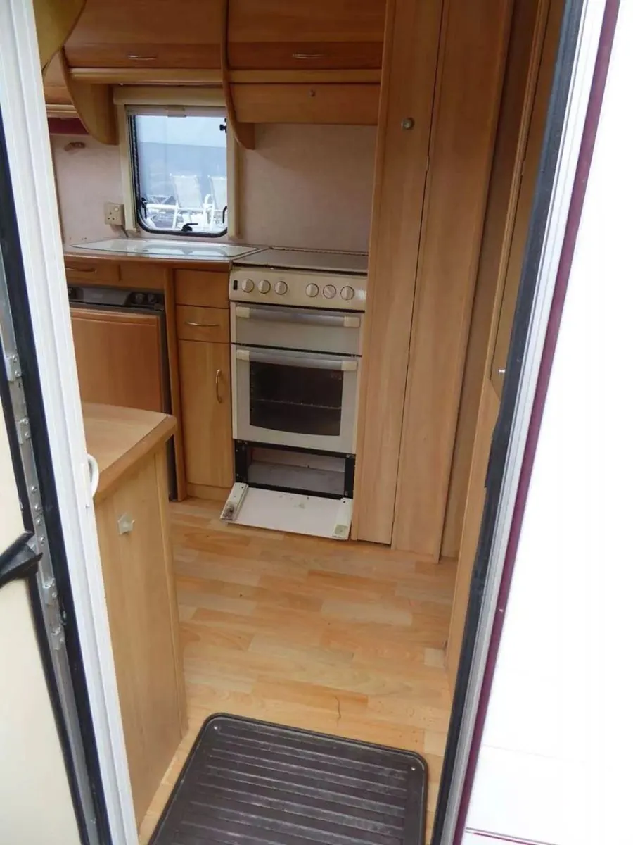 Sterling Eccles 2 Birth Caravan - Image 2