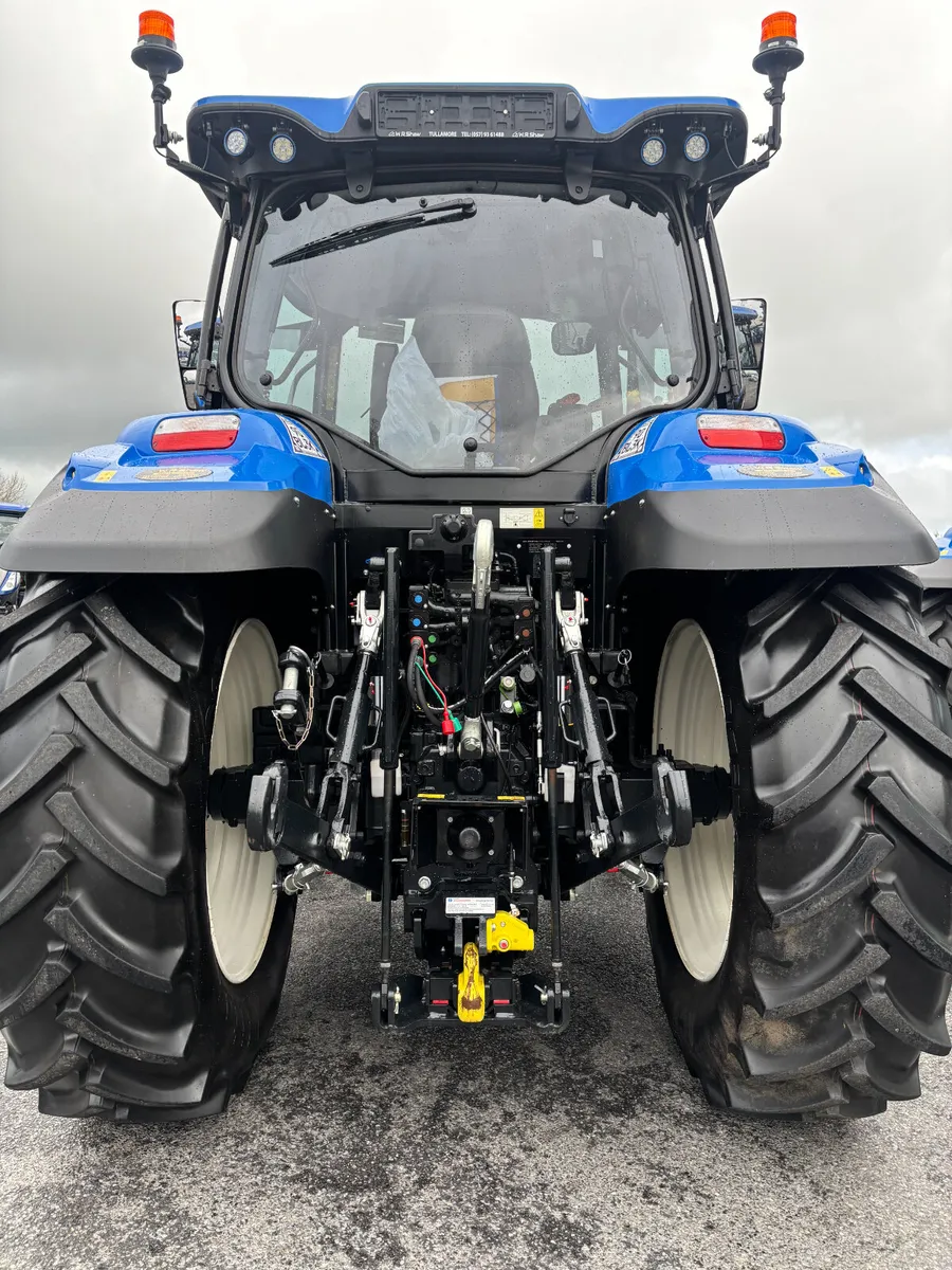 New Holland T6.155 Electro Command-1064hrs - Image 3