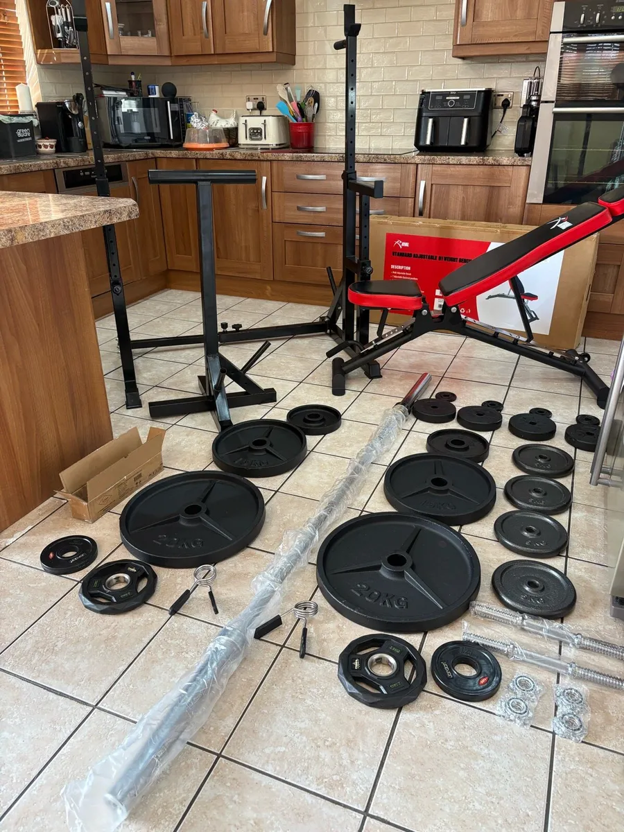 PERFECT FULL OLYMPIC GYM SET UP, MOST GEAR IS NEW! - Image 1