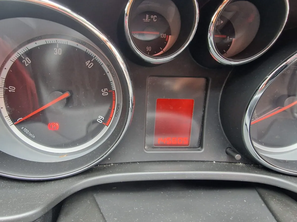 2011 Vauxhall Insignia 2.0 Diesel - Image 3