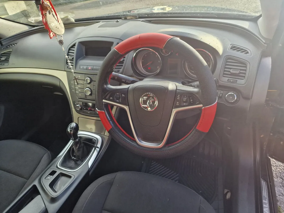 2011 Vauxhall Insignia 2.0 Diesel - Image 2