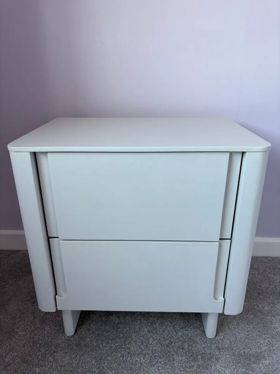 Bedside locker - Image 1