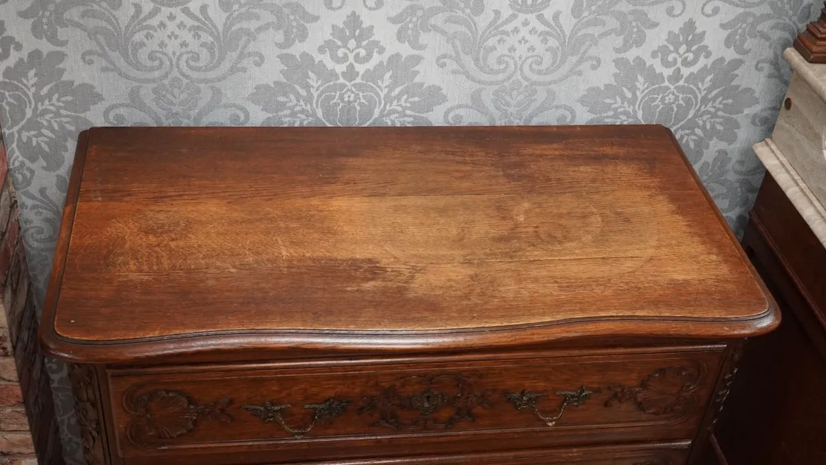 Antique French Oak Commode/Chest of Drawers - Image 3