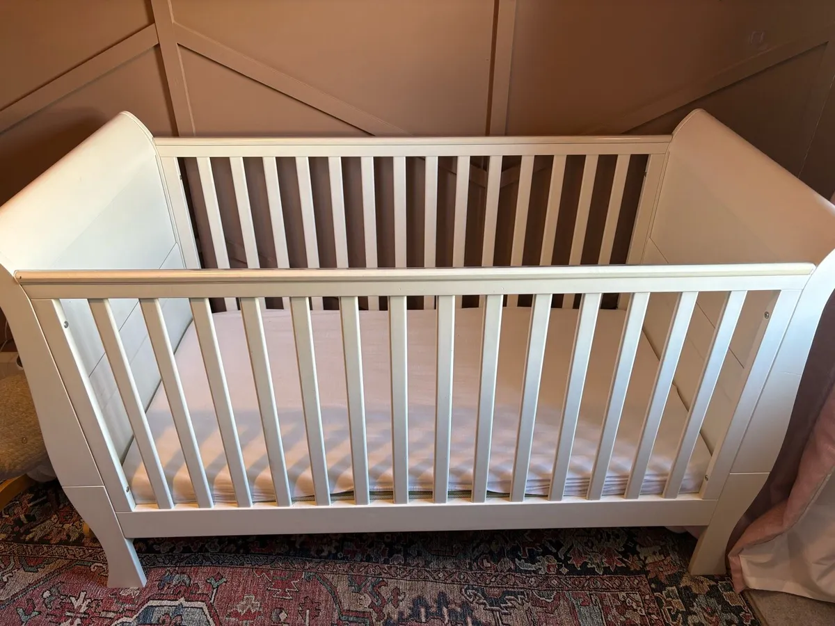 Mamas & Papas Mia Sleigh Cot Bed – White/Ivory - Image 2