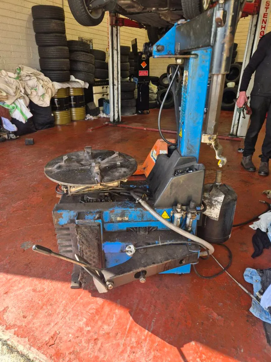 Tyre machine - Image 2