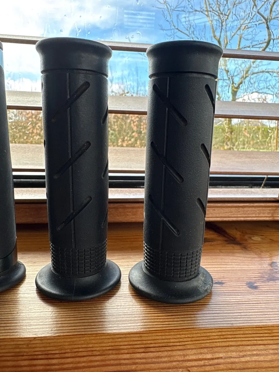 Motorcycle grips - Image 3