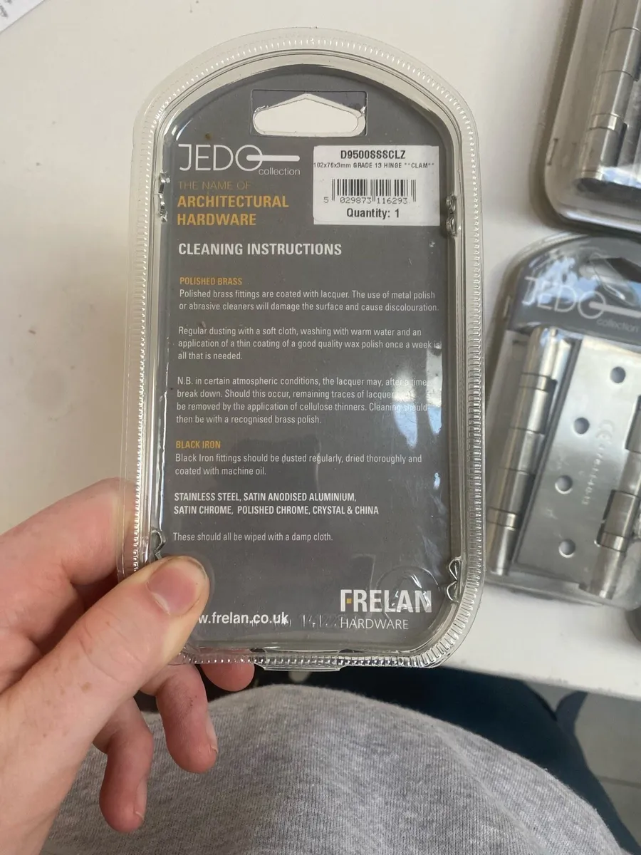 Internal door hinges - Image 2