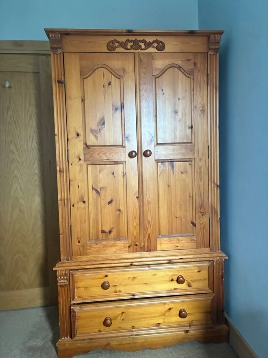 Solid pine wardrobe with 2 large drawers - Image 2