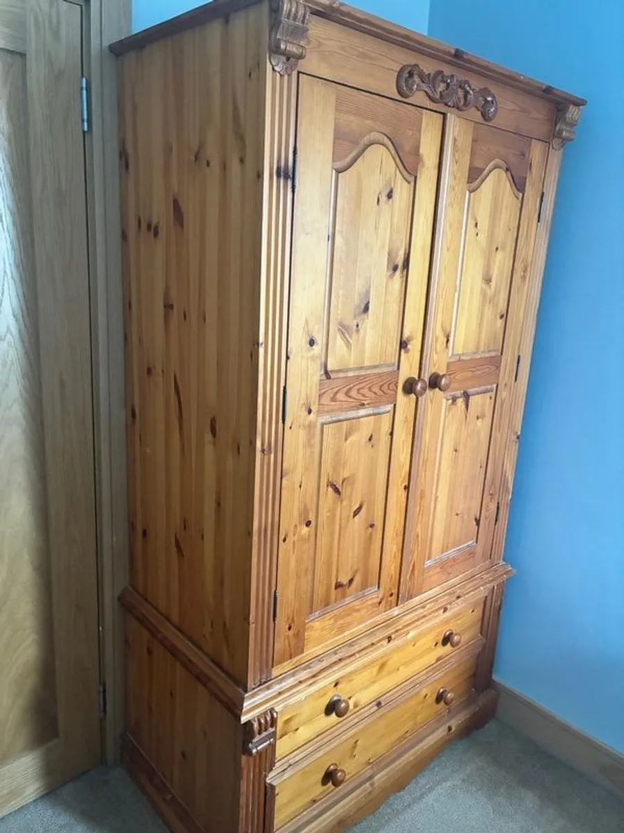 Solid pine wardrobe with 2 large drawers - Image 4