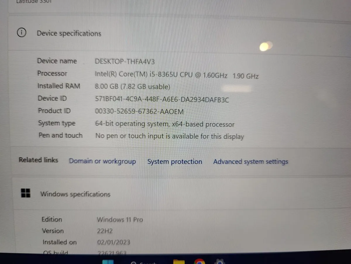 Slim Dell Latitude 3301 | Amazing Screen - Image 3