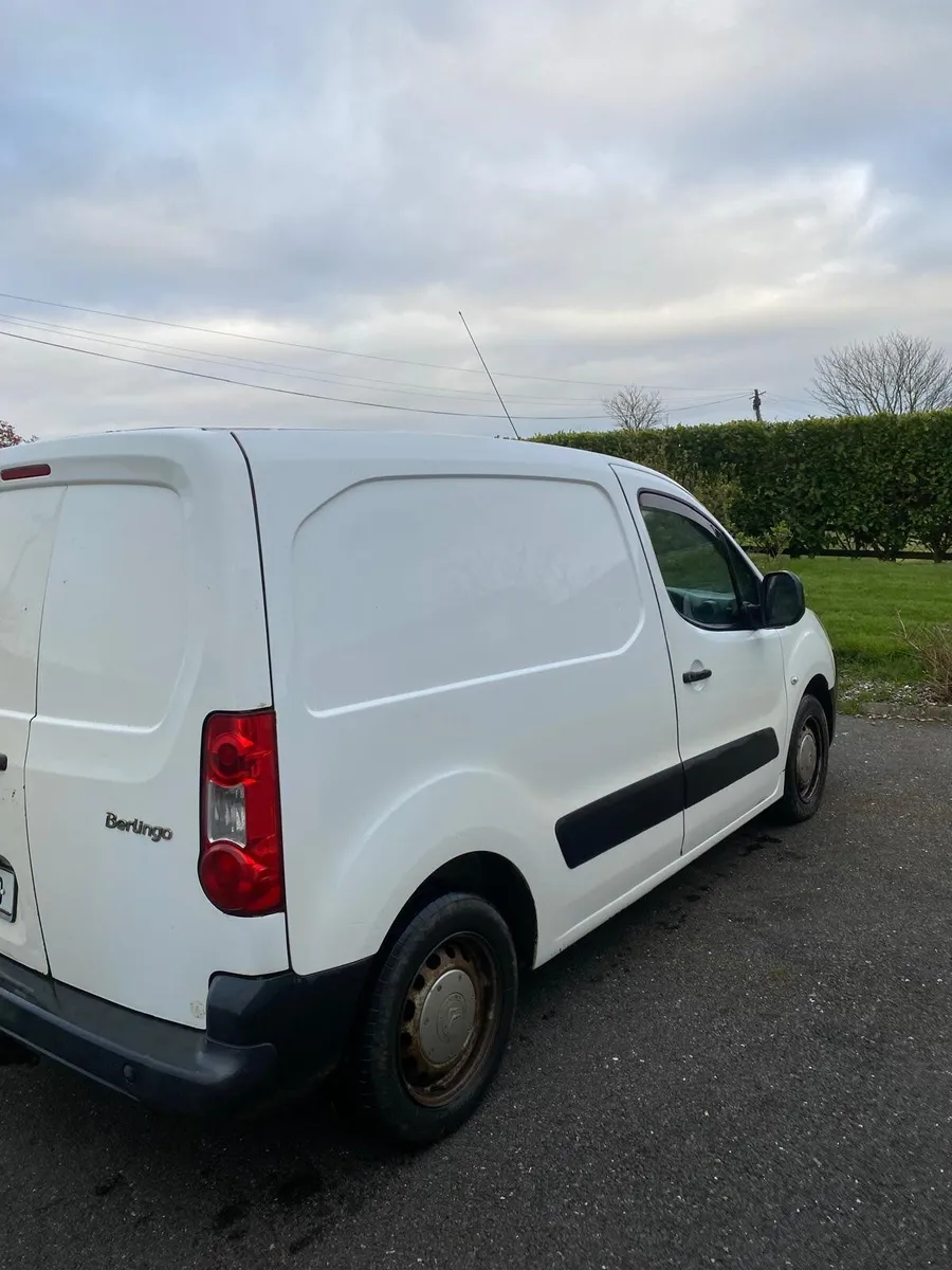 Citroen Berlingo 2011 - Image 2