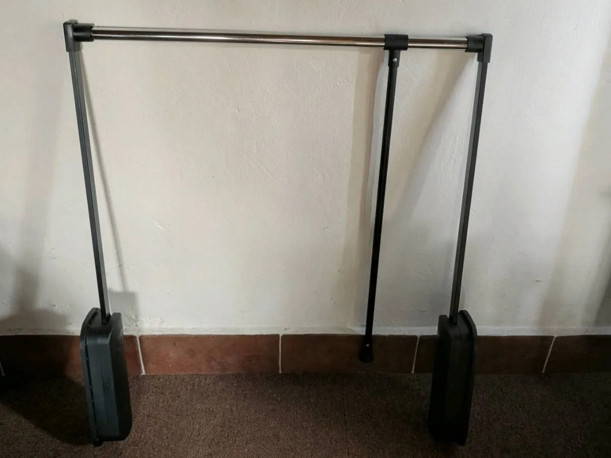 Adjustable Pull Down Wardrobe Rails - Image 3