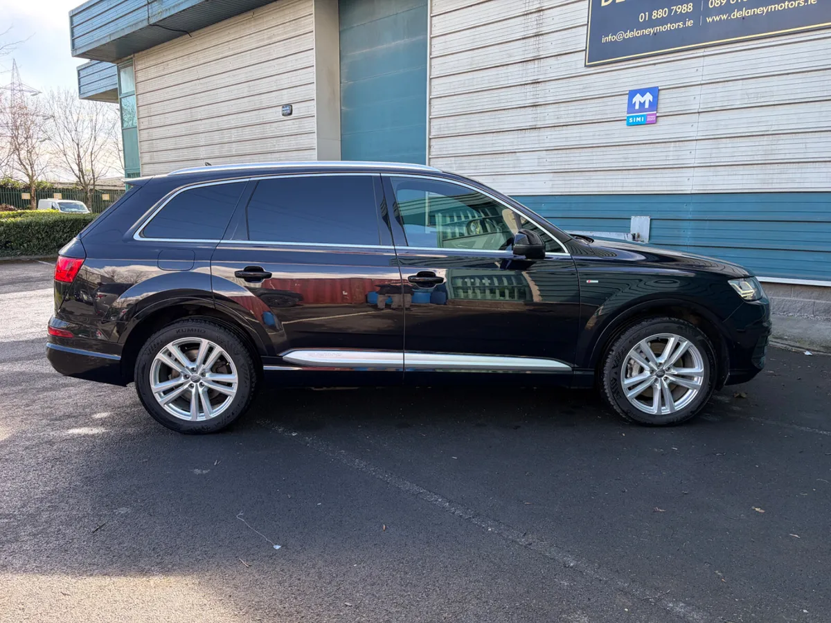 181 Audi Q7 N1 2 Seat Commercial Van - Image 4