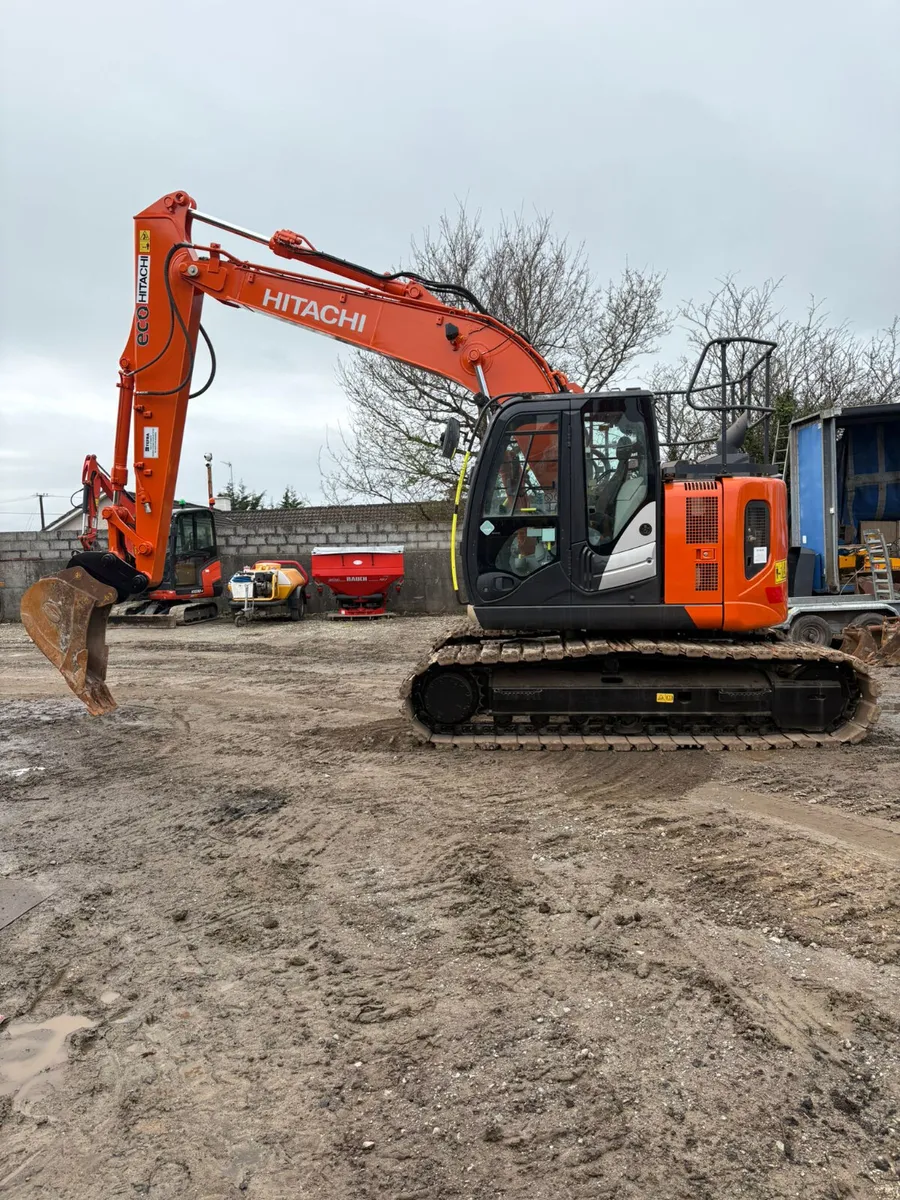 Hitachi  Zaxis 135 - Image 1