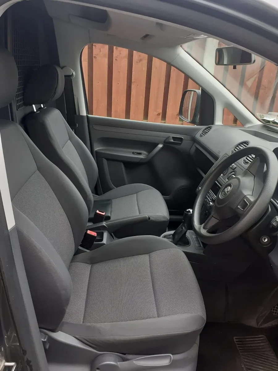 VW Caddy 2015 - Image 1