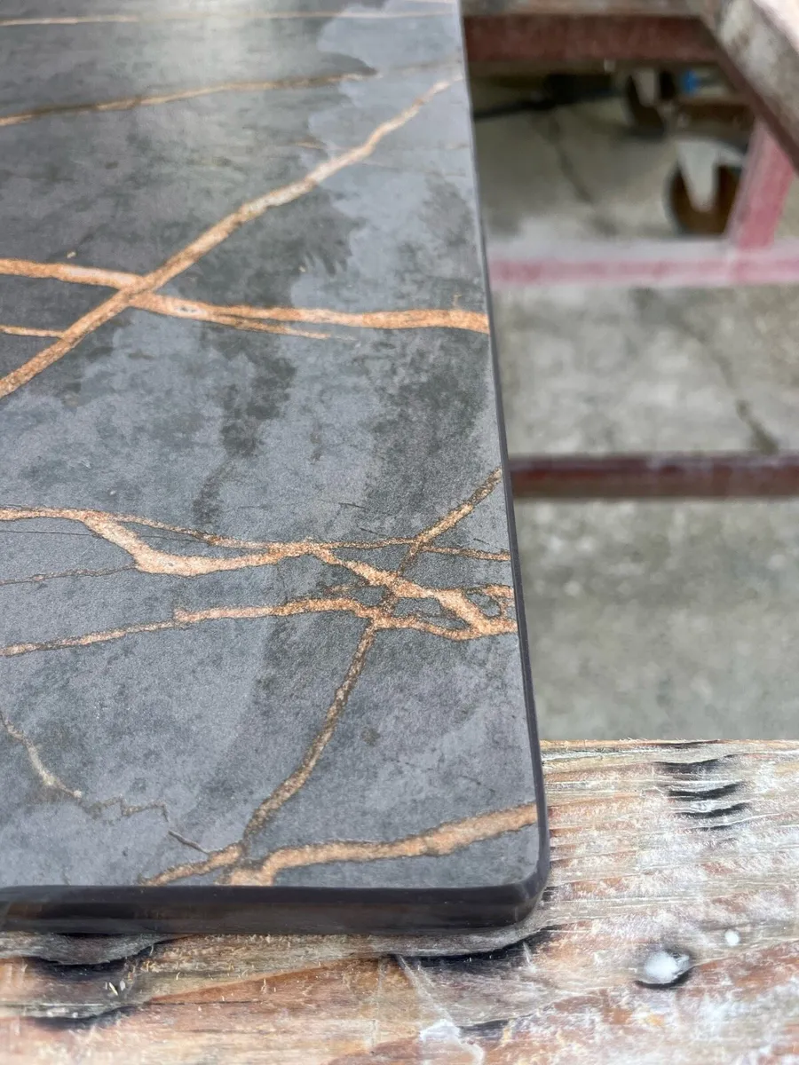 Island / worktop - Image 4