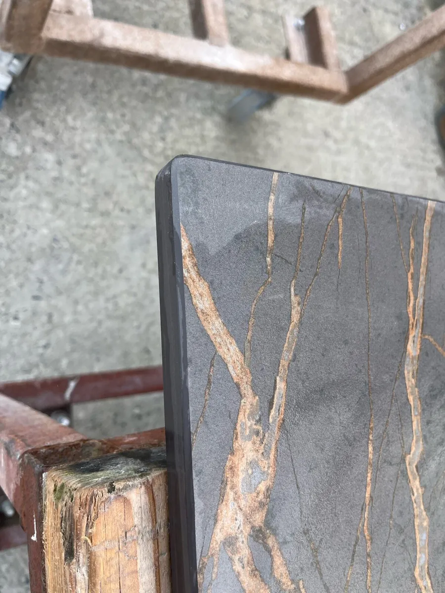 Island / worktop - Image 1