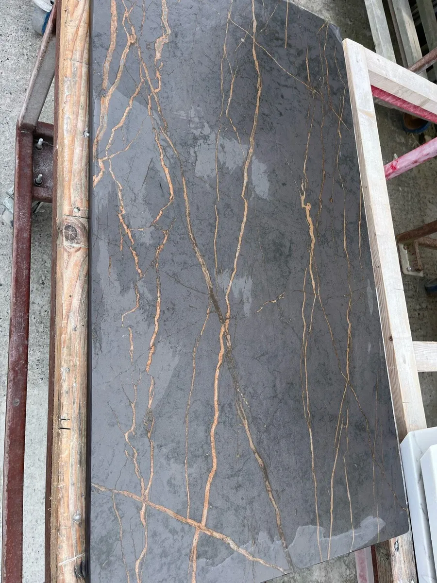 Island / worktop - Image 2