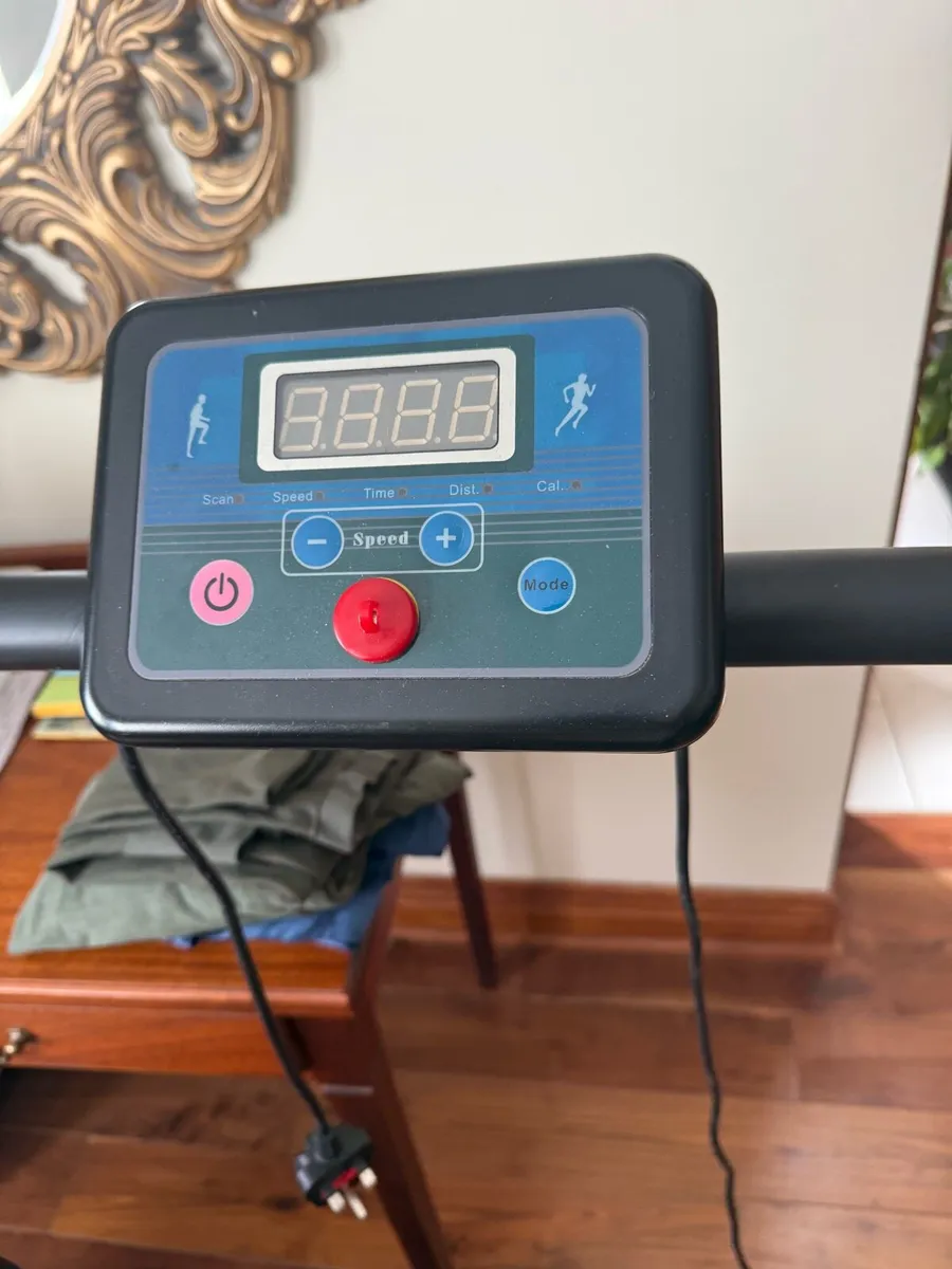 Confidence fitness foldable treadmill - Image 2