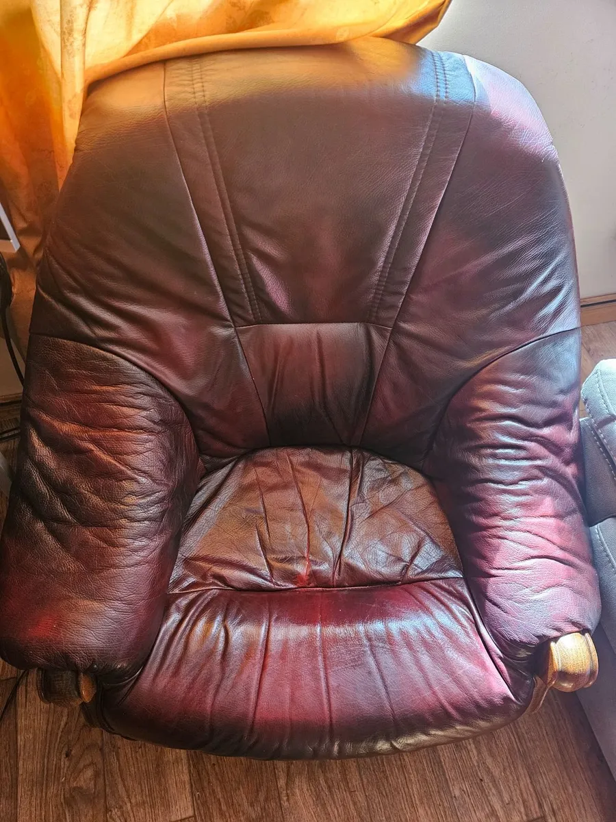 Sofa 2.5 Seater + Single Seater Set - Image 4