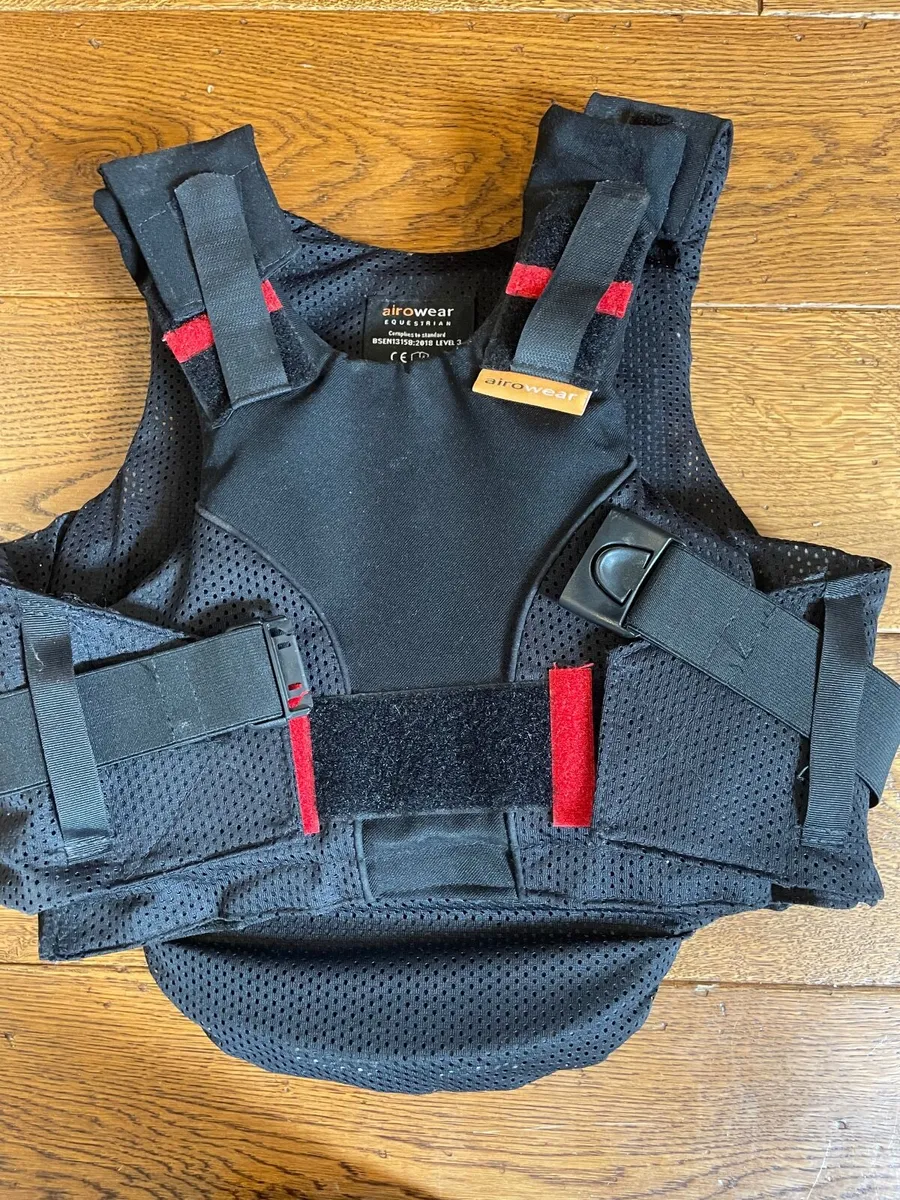 Equestrian wear - Image 1