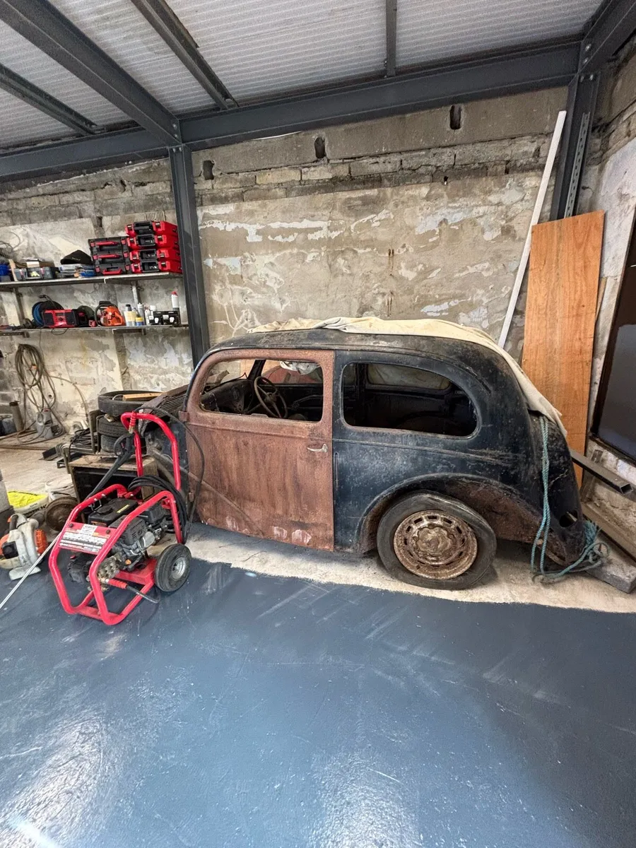 Ford Angila - Image 1