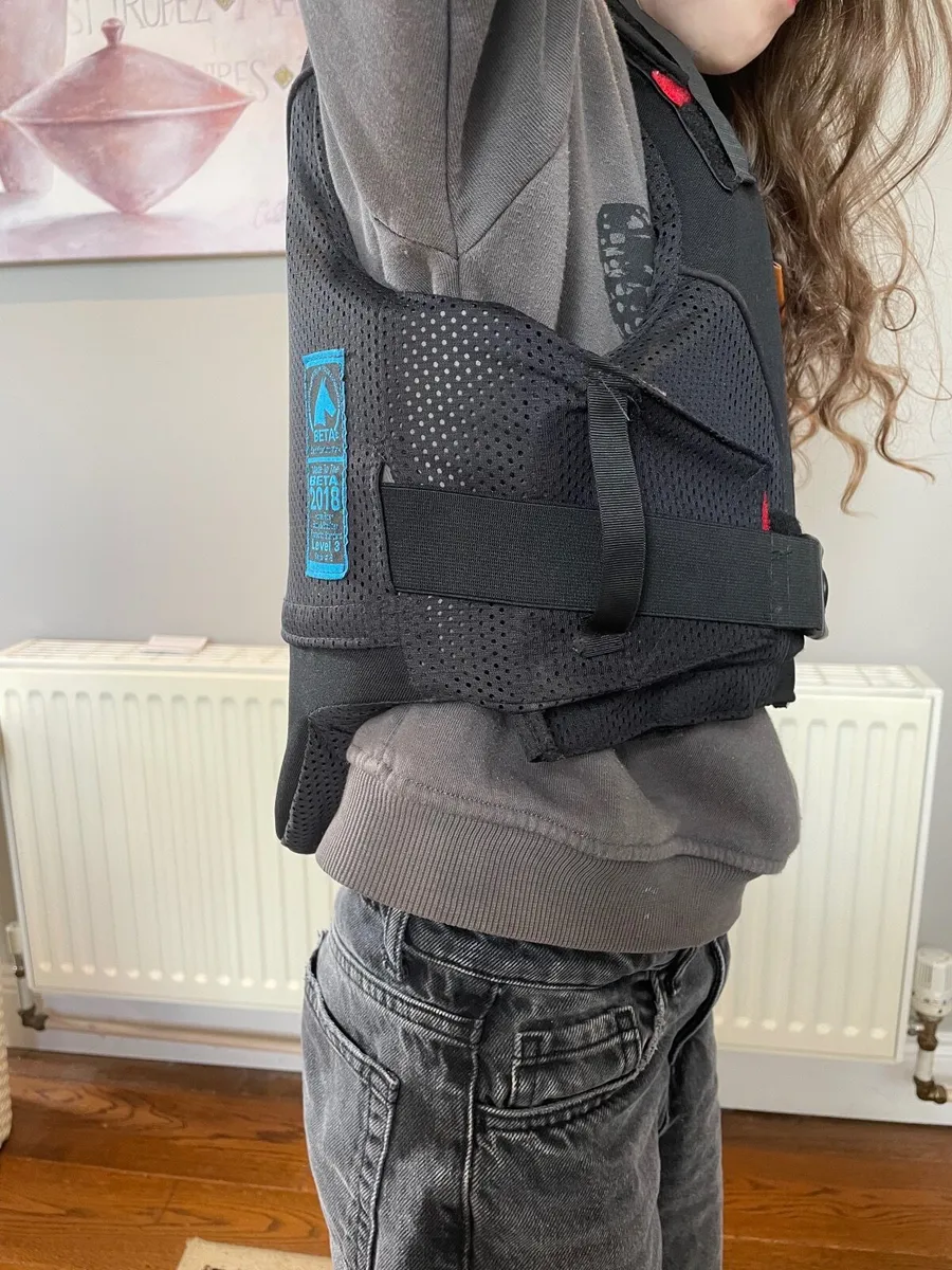 Equestrian wear - Image 4