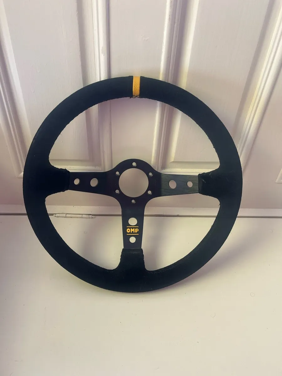 OMP Steering wheel - Image 3