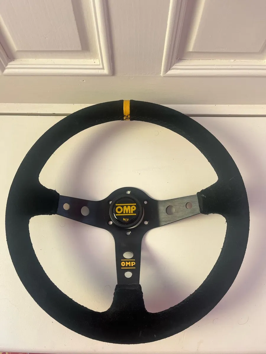 OMP Steering wheel - Image 1