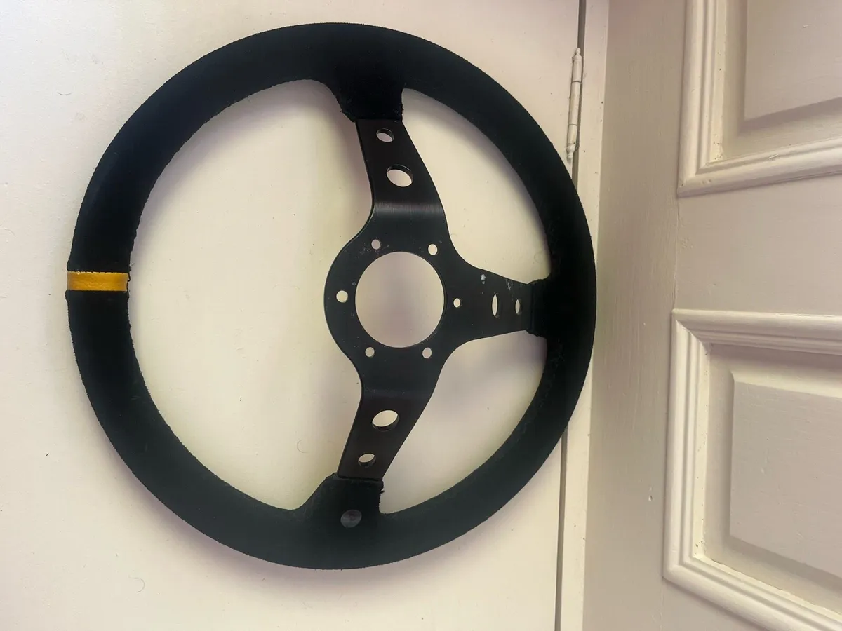 OMP Steering wheel - Image 4