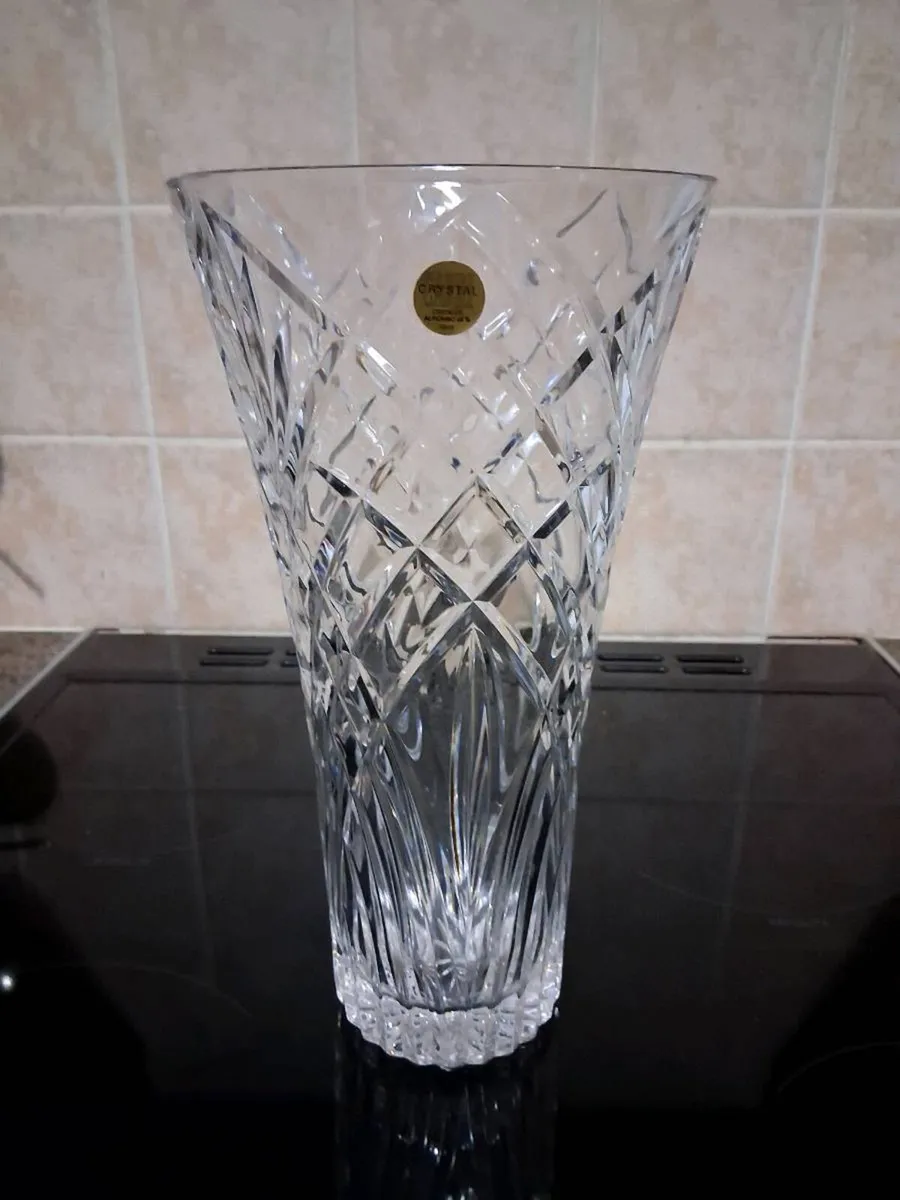 Capri Crystal Vase - Image 1