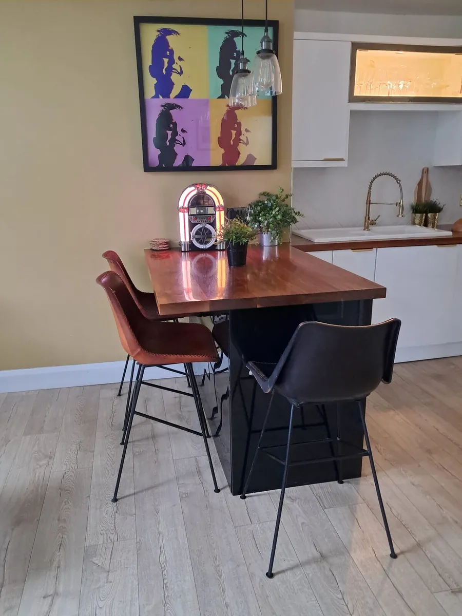 Bar stools - Image 1