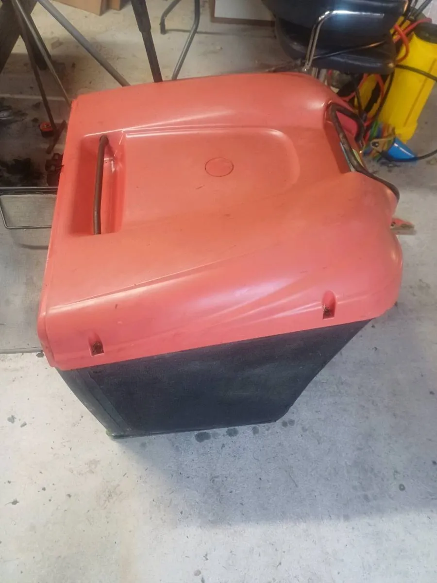 Lawnmower box - Image 3