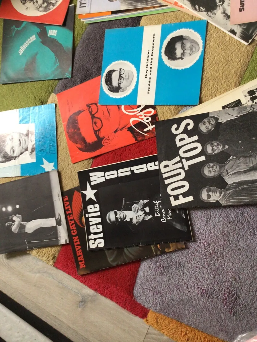 Musical sheet music and Programmes - Image 1