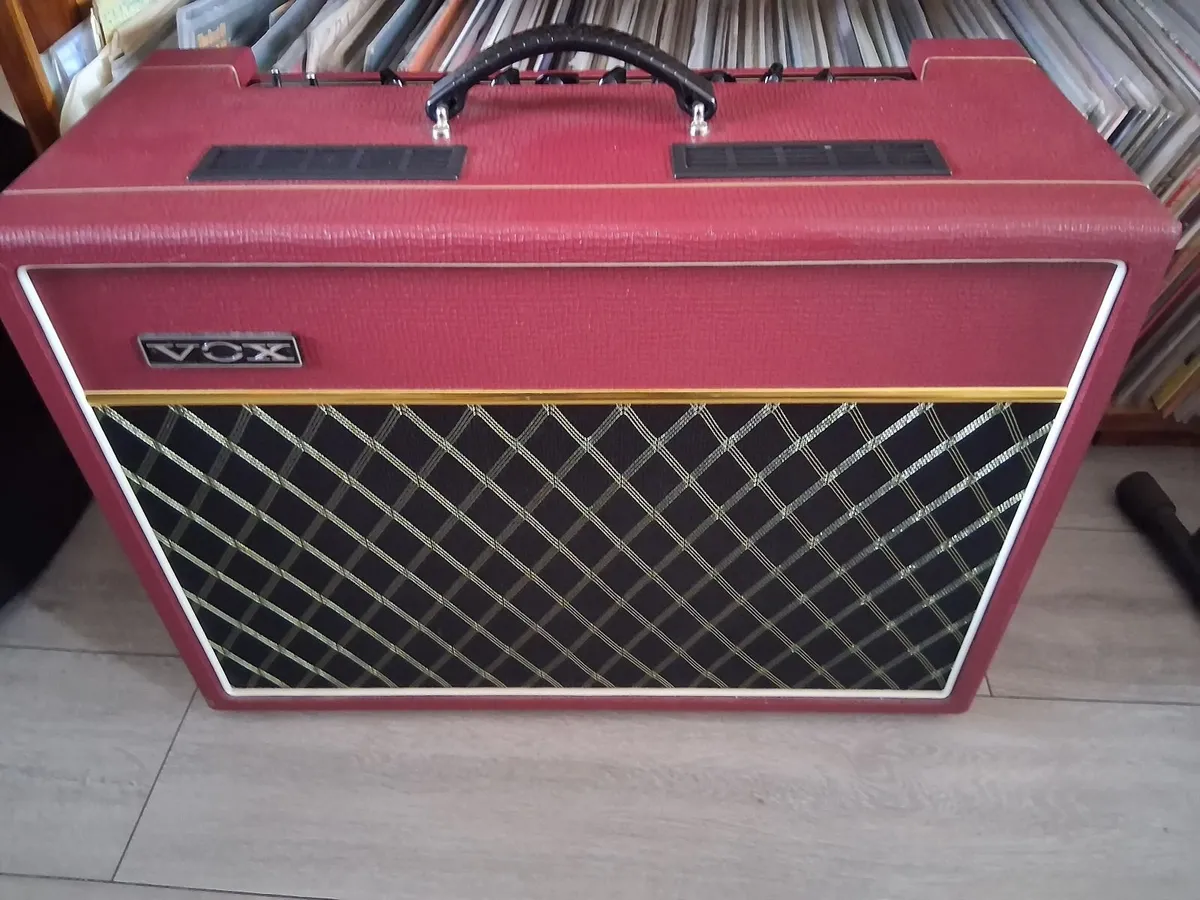Vox AC15C1 Limited Edition Vintage Red. - Image 1
